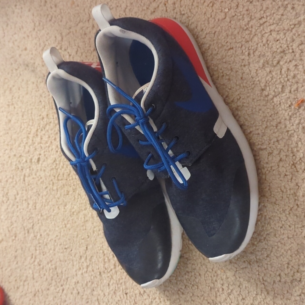 Nike Tech fleece Rosherun NM W SP Size 6 Youth